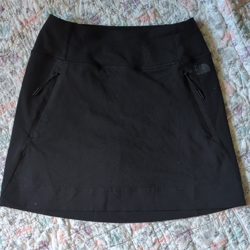 The North Face Women's Black Skort